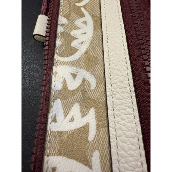 NWT COACH × GUANG YU  2656 Vale Gallery Pouch Signature Canvas W/ Rexy - Picture 8 of 8